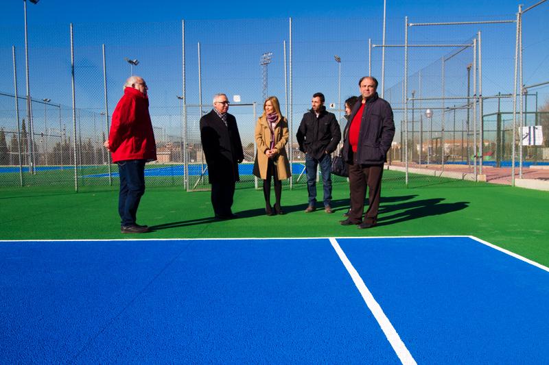 Noticias:Concluyen las obras de reparación de las seis pistas de tenis situadas en el Juan Carlos I