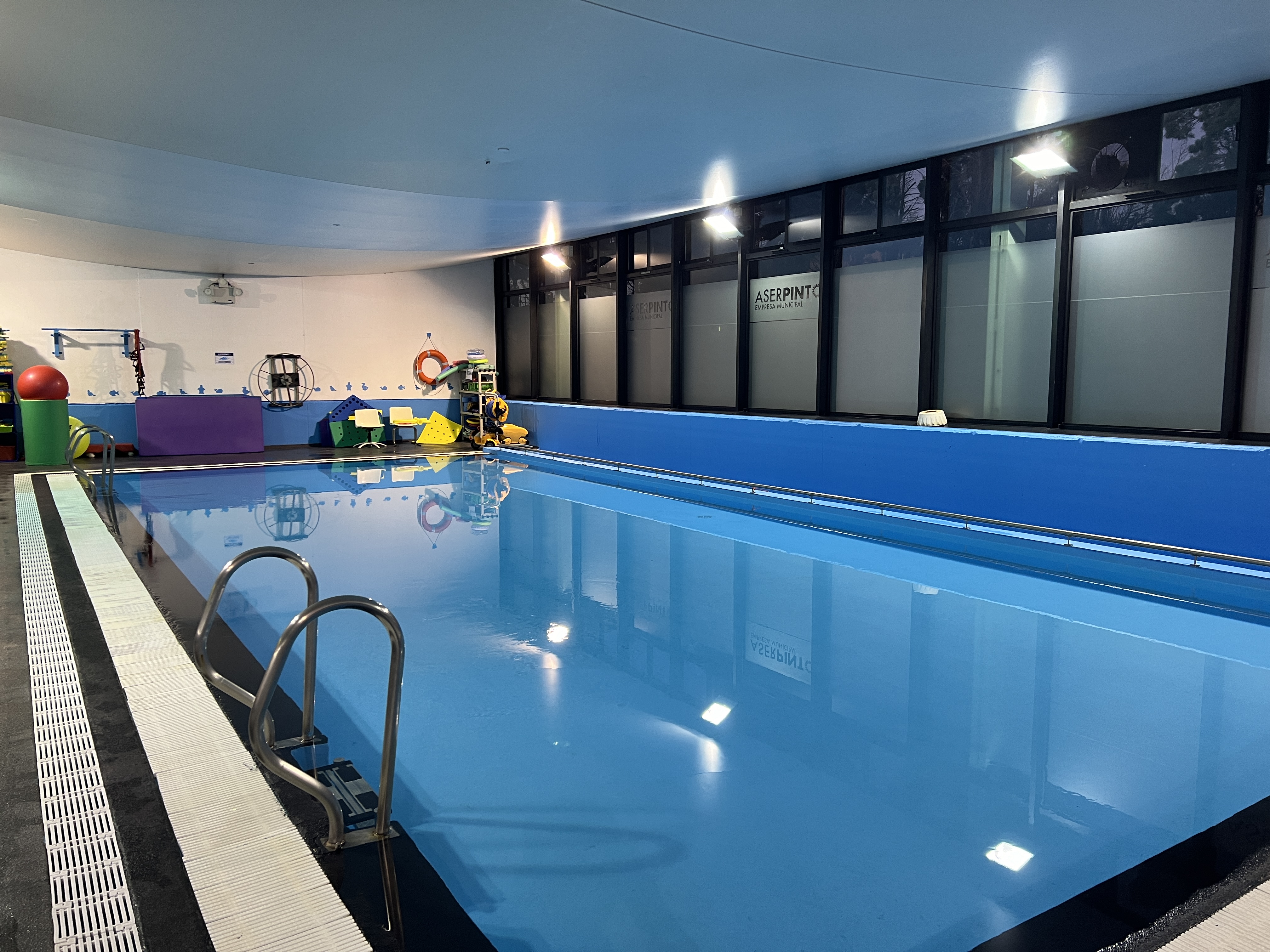 Piscina municipal 2