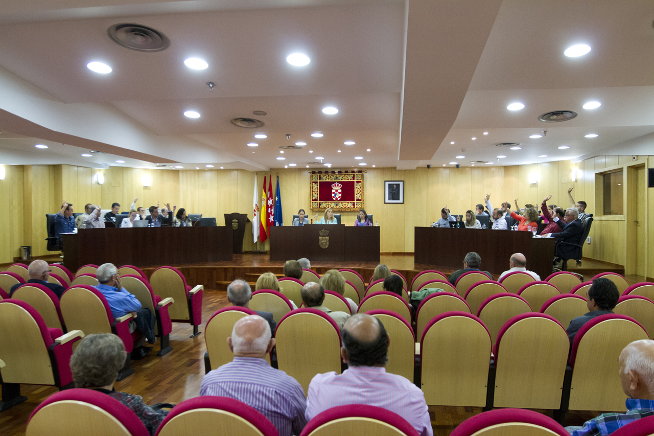 Noticia:Los cuatro grupos municipales acuerdan presentar una moción conjunta exigiendo a la Comunidad de Madrid la construcción de un centro de salud y un centro de especialidades en el barrio de La Tenería